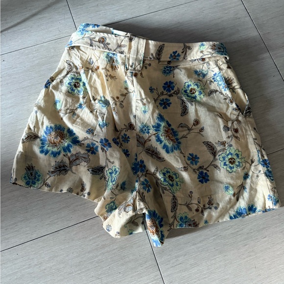 Mango Floral Shorts - Picture 3 of 3